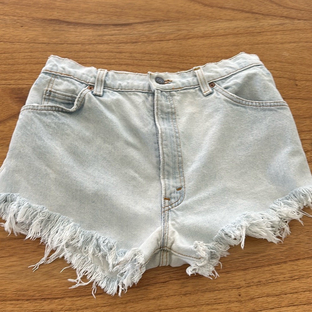 Vintage orange tab light wash Levi shorts